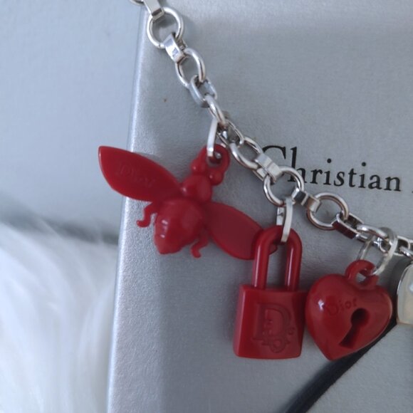 Dior bee heart saddle bag resin charm bracelet EUC w/COA - Picture 2 of 6